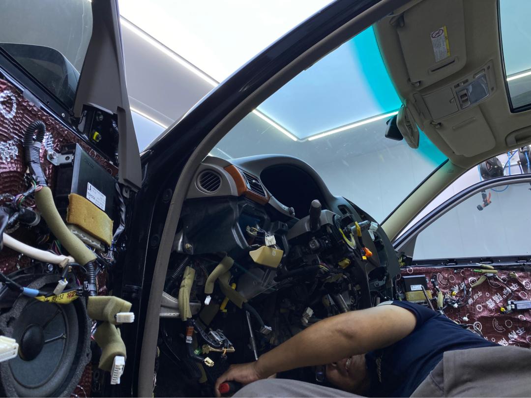 搞了辆“破烂不堪”05年凌志LS430，进厂翻新重造，复活又变新车