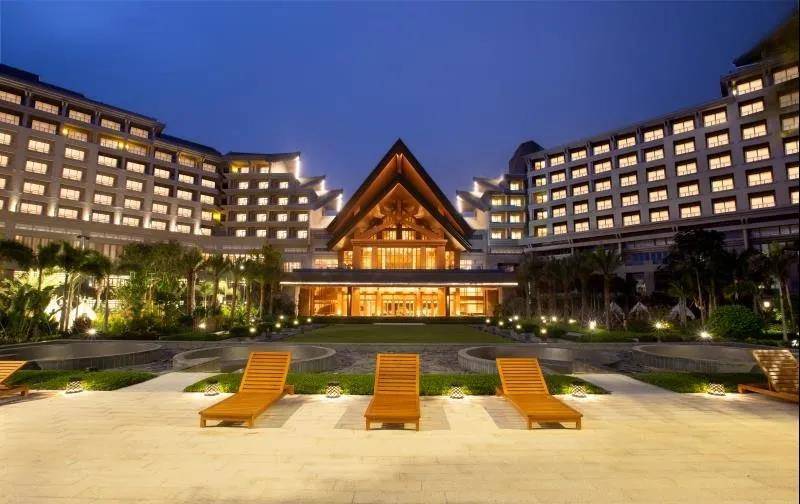 汕尾保利希尔顿逸林酒店无边泳池,汕尾希尔顿逸林酒店价格