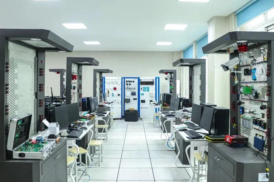 领未来人才，走近通信工程与物联网学院▎电讯院系巡礼①