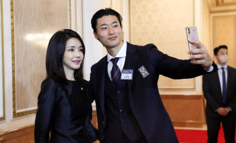 金建希韩国第一夫人,金建希财阀集团