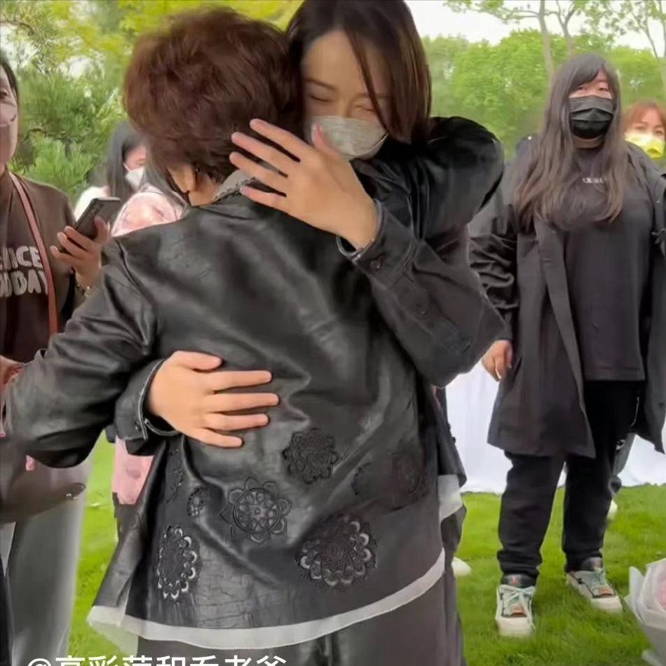 陈乔恩艾伦悼念乔任梁,乔任梁去世三周年陈乔恩探望