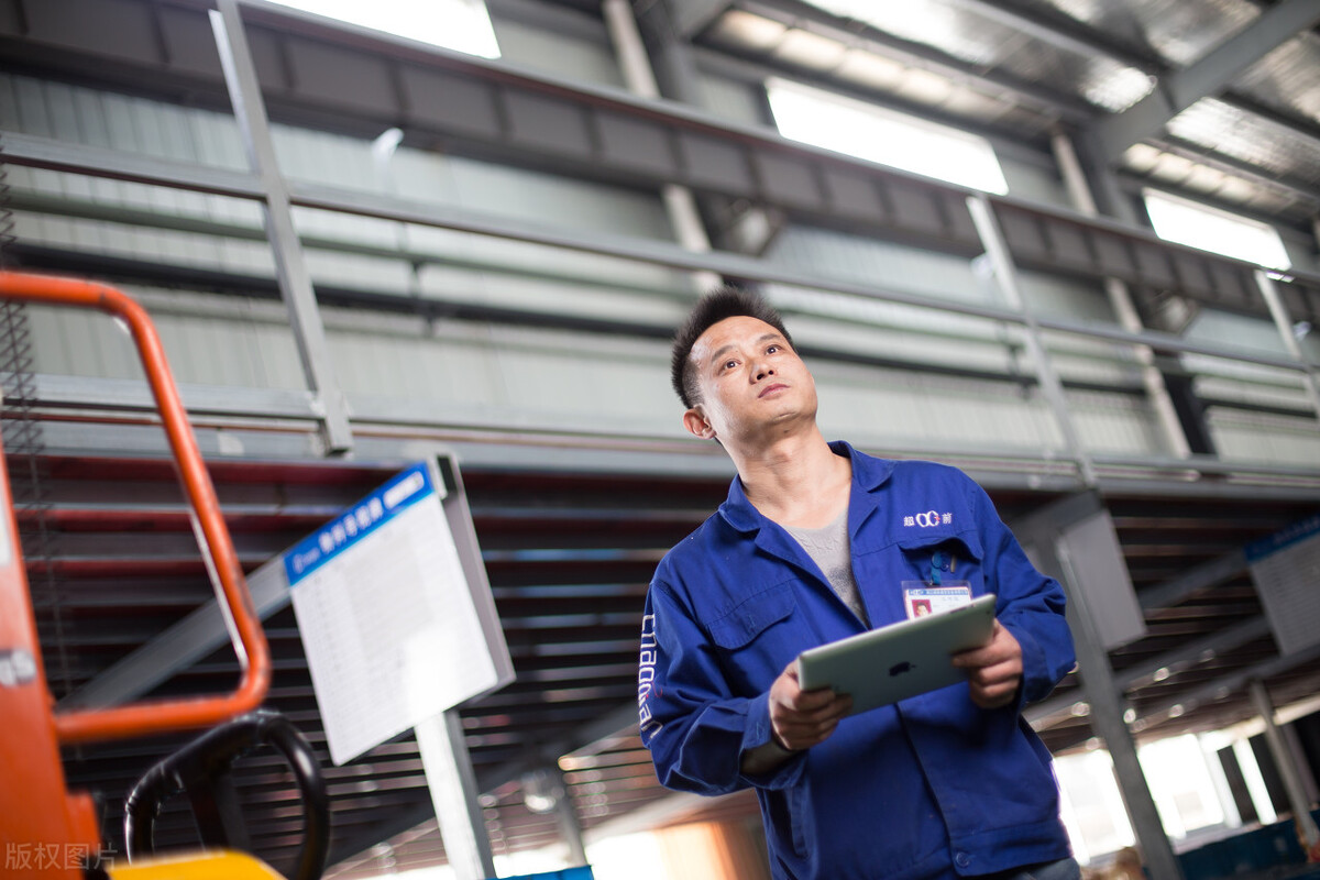 我，在深圳的电子厂工作10年，晒出工资，透露工厂招不到人的实情