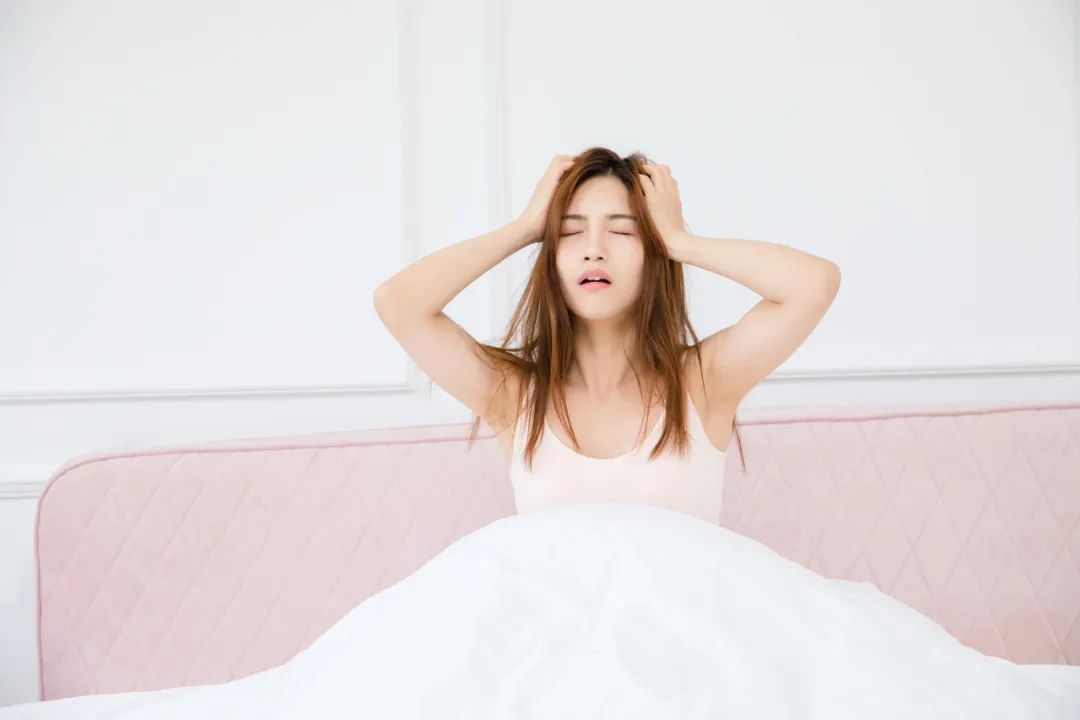 教你4个放松方法，轻松缓解腿胀、脚跟疼！