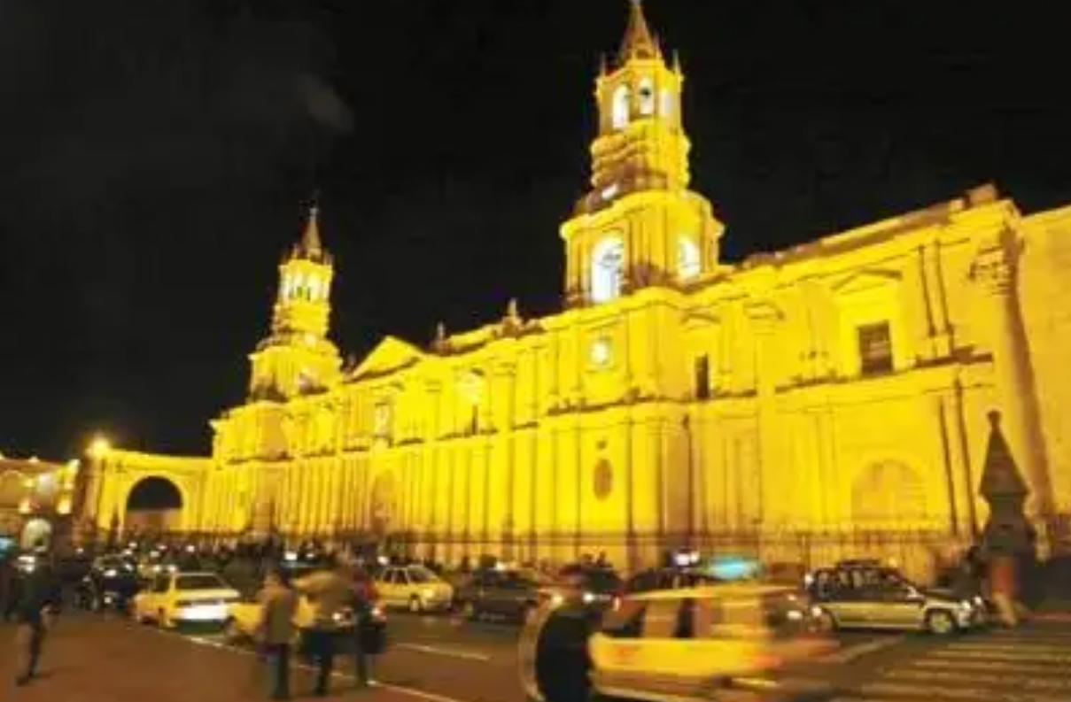 6700米山顶惊现14岁冰冻少女,海拔6700米上的冰冻少女现在在哪