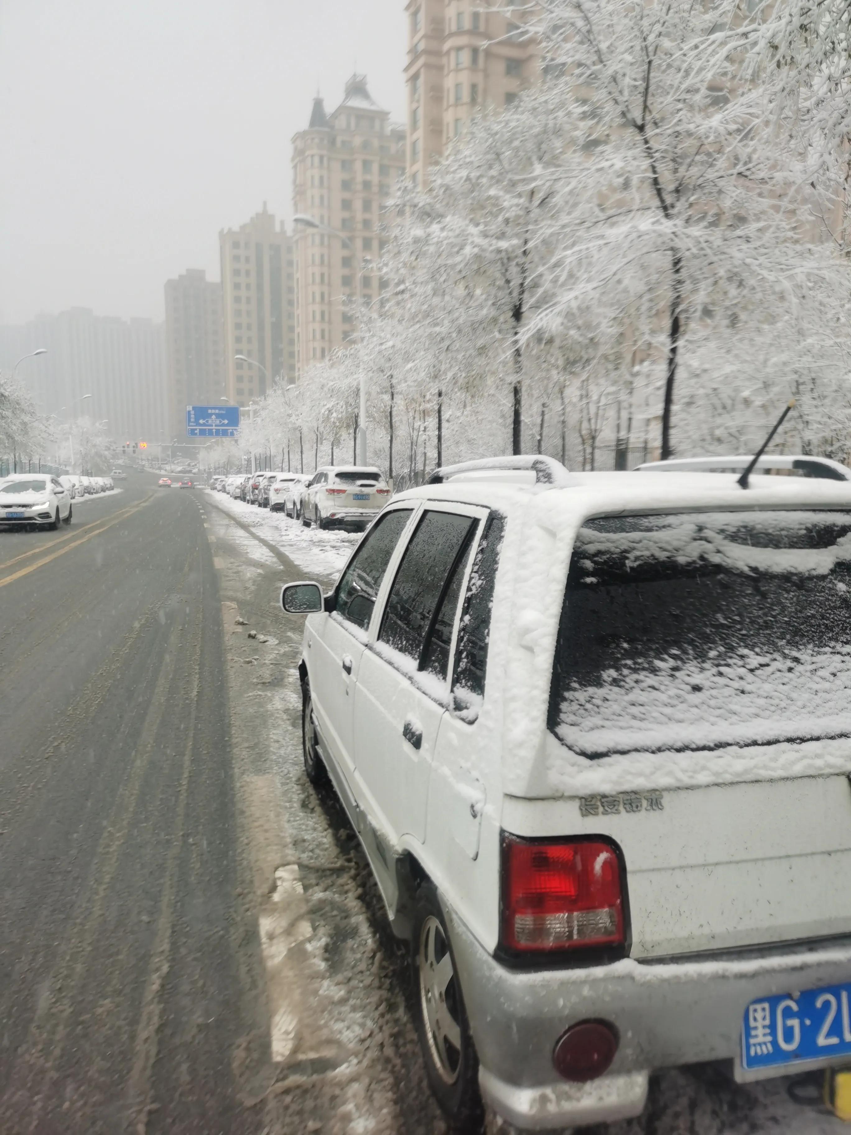 08年奥拓快乐王子油箱多少升,快乐王子奥拓手动变速箱油哪里加
