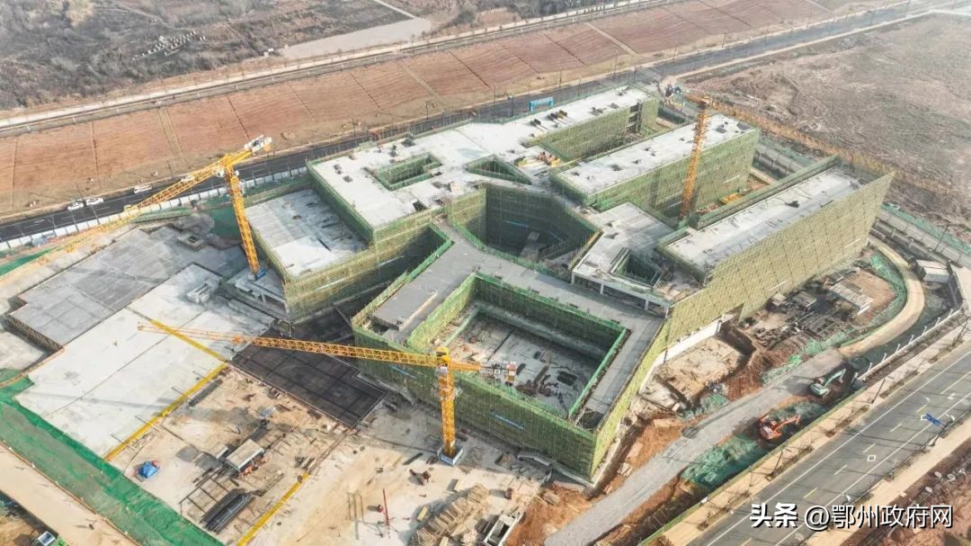 小初高一贯制,鄂州有初升本的学校吗