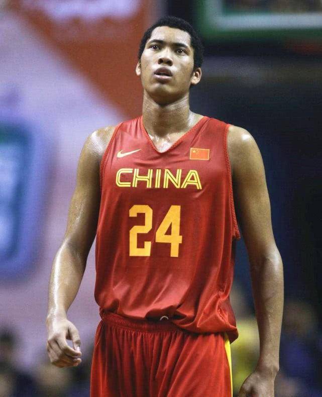 比归化球员更热爱这个国家！盘点中国体育圈里的那些黑人运动员