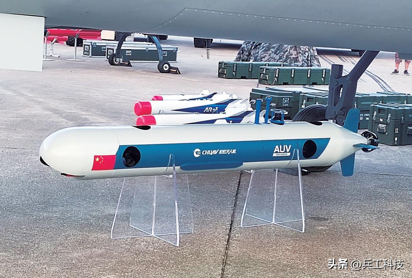 全球鹰军用无人机,最强的军用4轴无人机