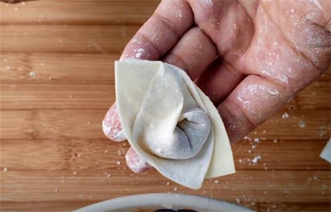 包馄饨不会散的最简单方法,不会包饺子怎么办教你第五种包法