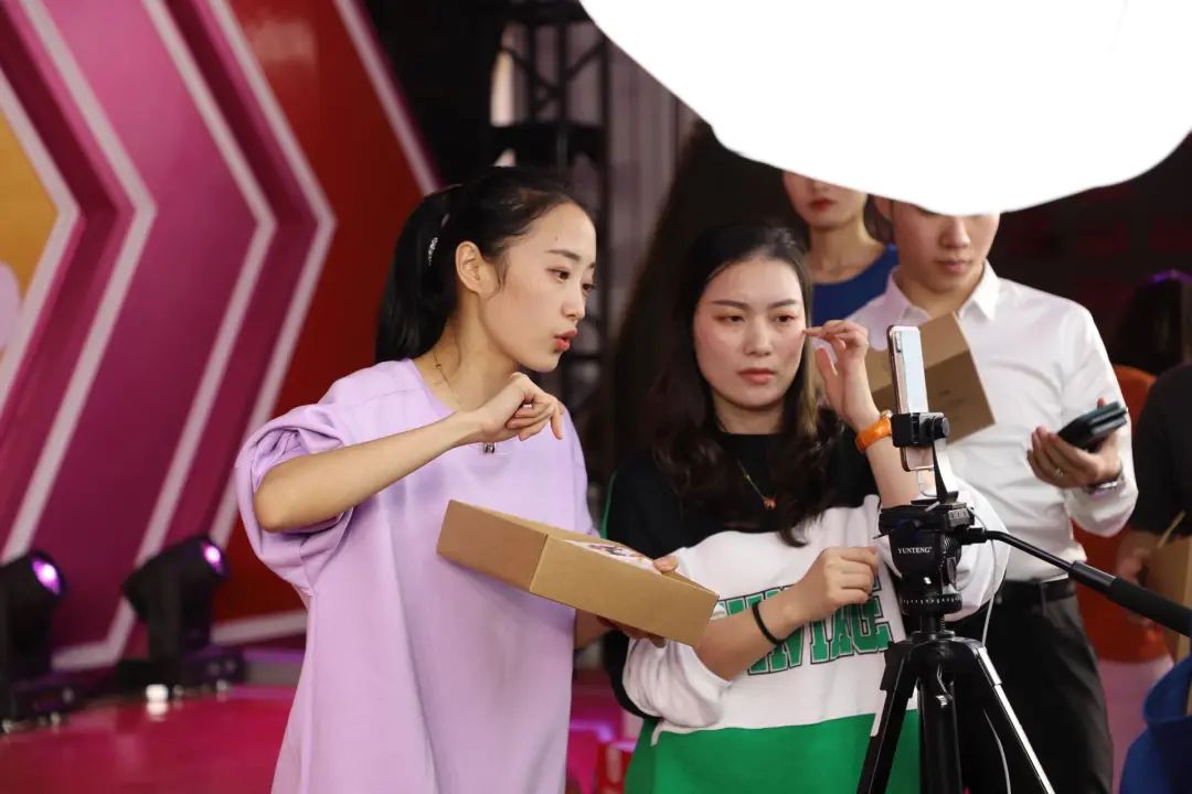 直播电商有多疯狂,直播电商最新爆发期