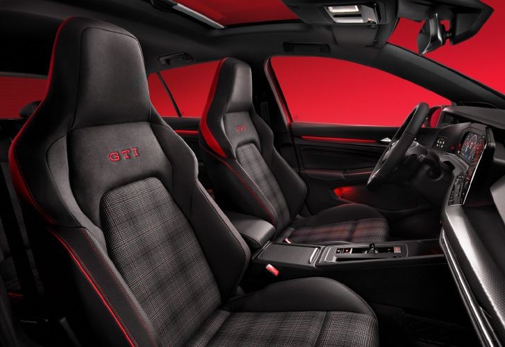 年轻女人适合开的车推荐15-20万,适合女生开的车20万左右高颜值4驱