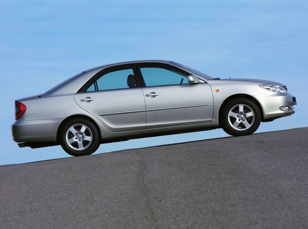 2002年款丰田佳美的时间怎么调,2002年丰田佳美后面字是怎样贴