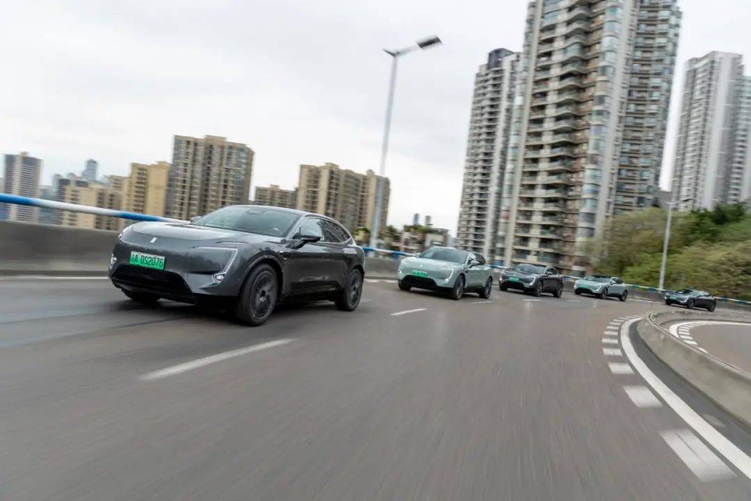 阿维塔智驾与问界智驾哪个好,allin智能手机