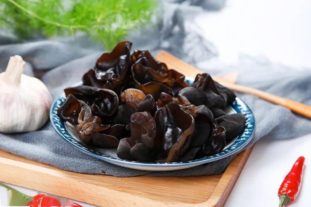 红酒软化血管靠谱吗,鱼油软化血管有效吗