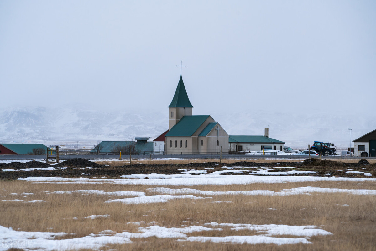 冰岛一个又被吹又被骂的国家你真的了解吗？带你看看真实的冰岛