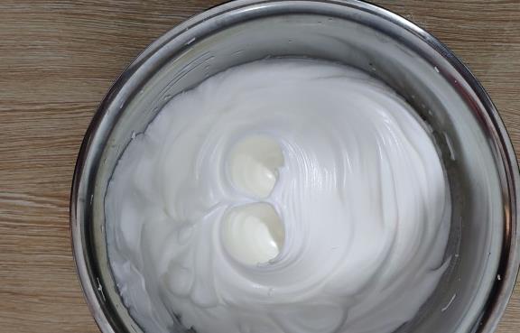 生日蛋糕动物奶油味道好淡,哪种生日蛋糕好吃不油腻图片