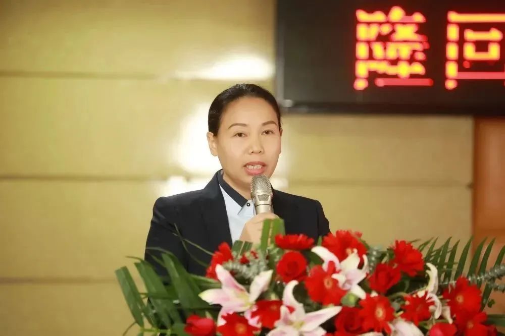 发展护士队伍改善护理服务的感悟,发展护士队伍改善护理服务1500字