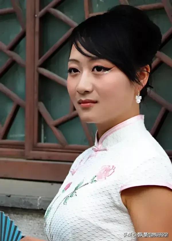 回娘家拜年的尴尬,老婆吵架回娘家结果尴尬