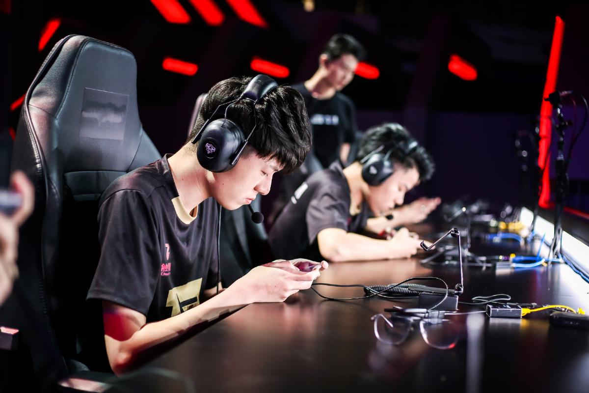 B站涌现严重停更潮，长视频和直播在当下互联网真的不吃香了吗？