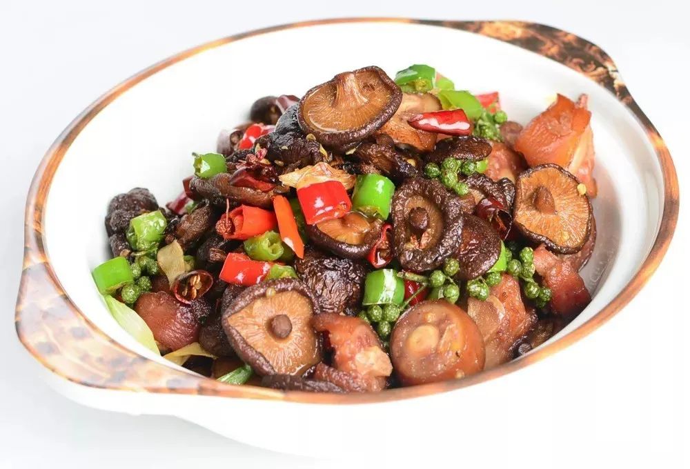 19道招牌菜绝对旺销,17道特色风味旺销菜