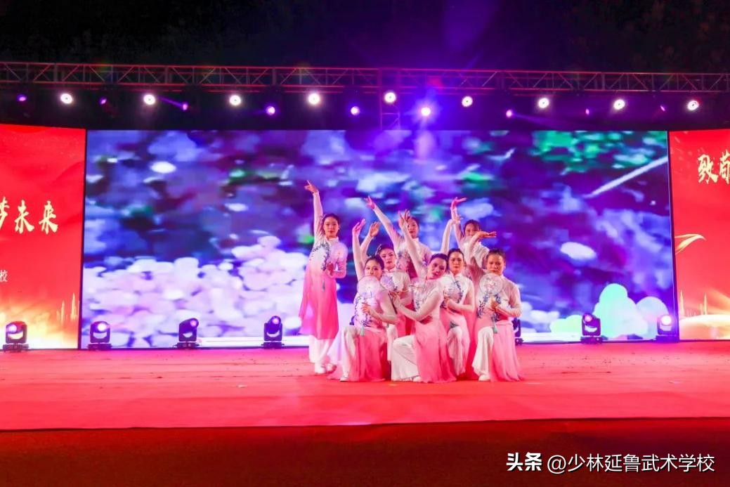 鑷存暚闈掓槬绛戞ⅵ鏈潵鍥㈣,鑷存暚闈掓槬鑷存暚鏈潵