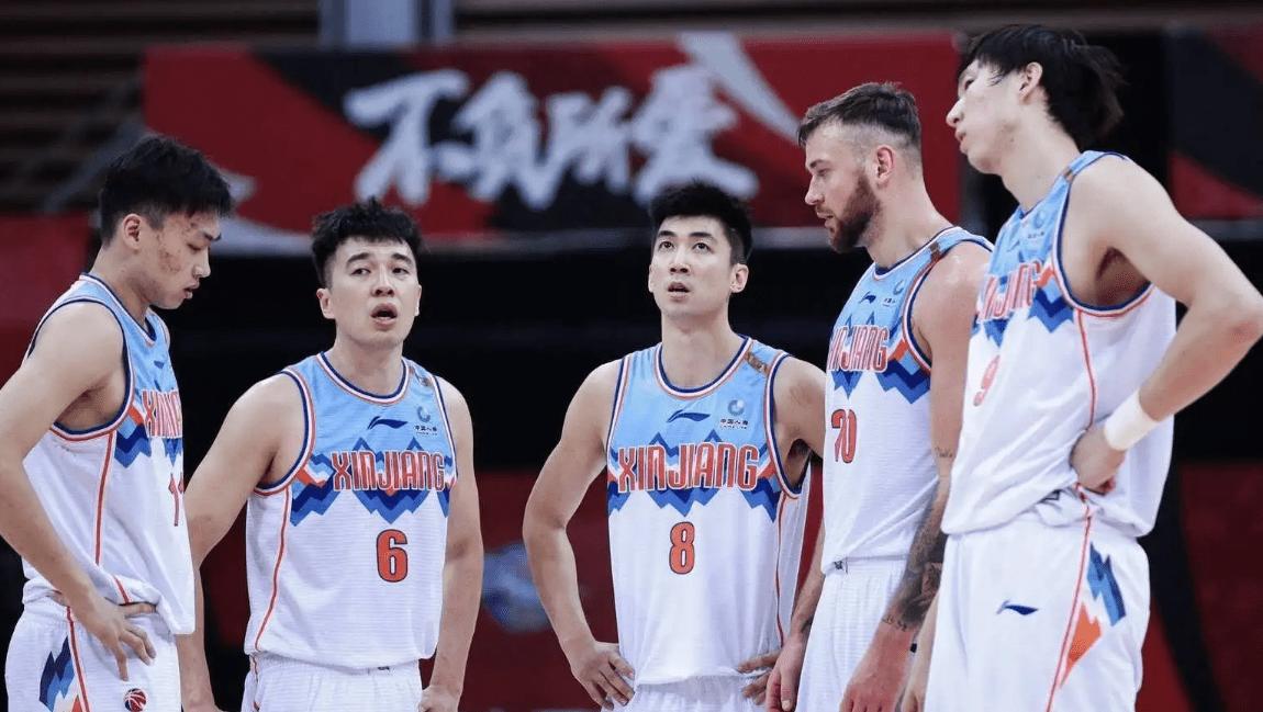 晚上21点，*疆新**男篮事件迎来重大反转，周琦被无视，*疆新**重回CBA