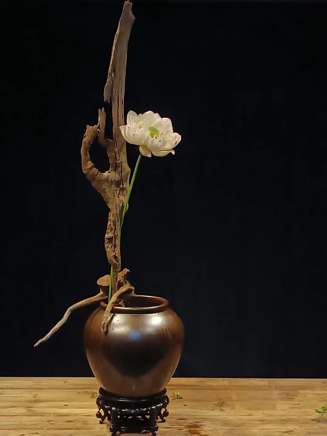 日本顶级禅意插花荷花,日式荷花插花