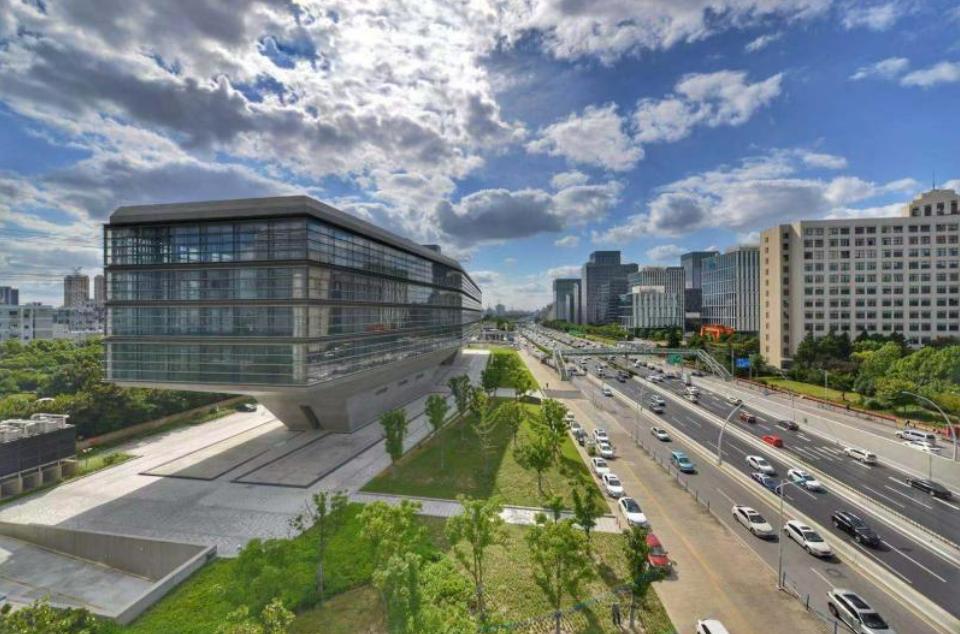 错过皇都花园！闵行东兰路VS徐汇华泾谁才是明年西南刚改第一？！