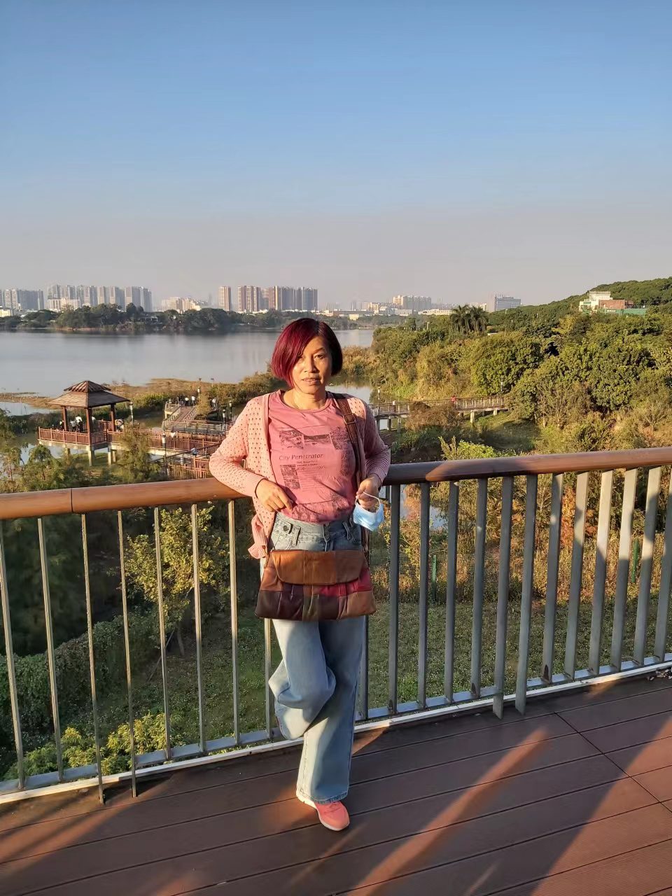 周末邀朋友小聚休闲享受周末,周末三五好友小聚喝茶品美味