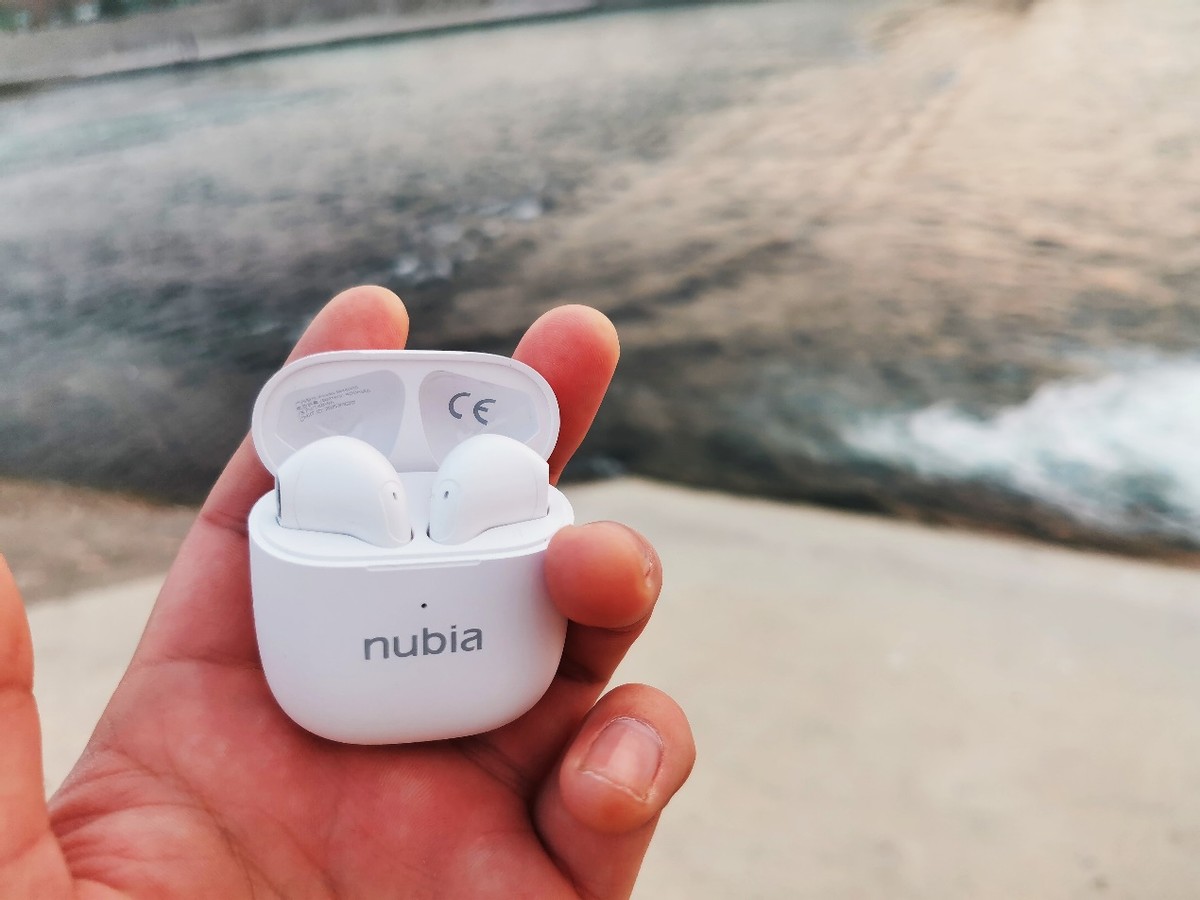 努比亚蓝牙耳机c1和t1哪个好,百元内耳机蓝牙高颜值