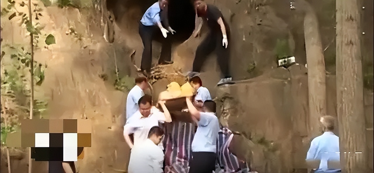 新婚夫妻深夜莫名消失，家中红烧肉引怀疑，一张低保卡成破案关键