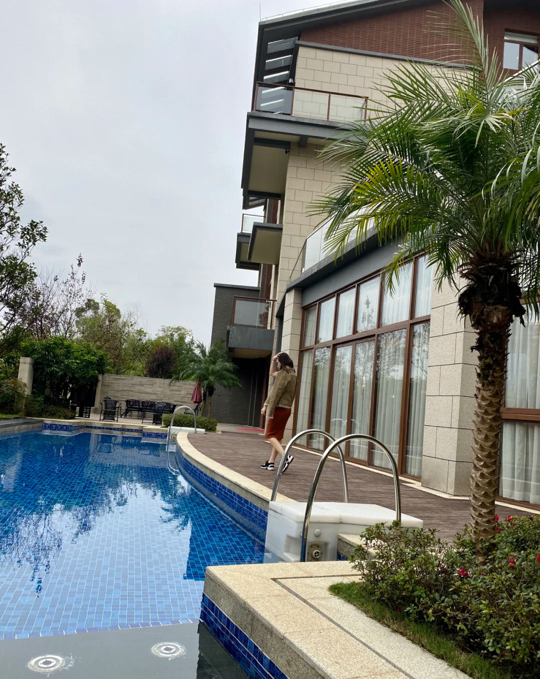 为啥有的中国富人，喜欢去国外买房子？