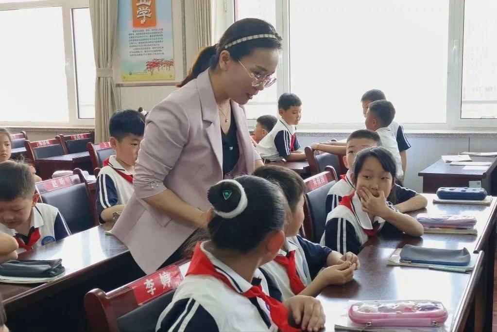 包头市第一实验小学与绿地合作,同向同行协同育人