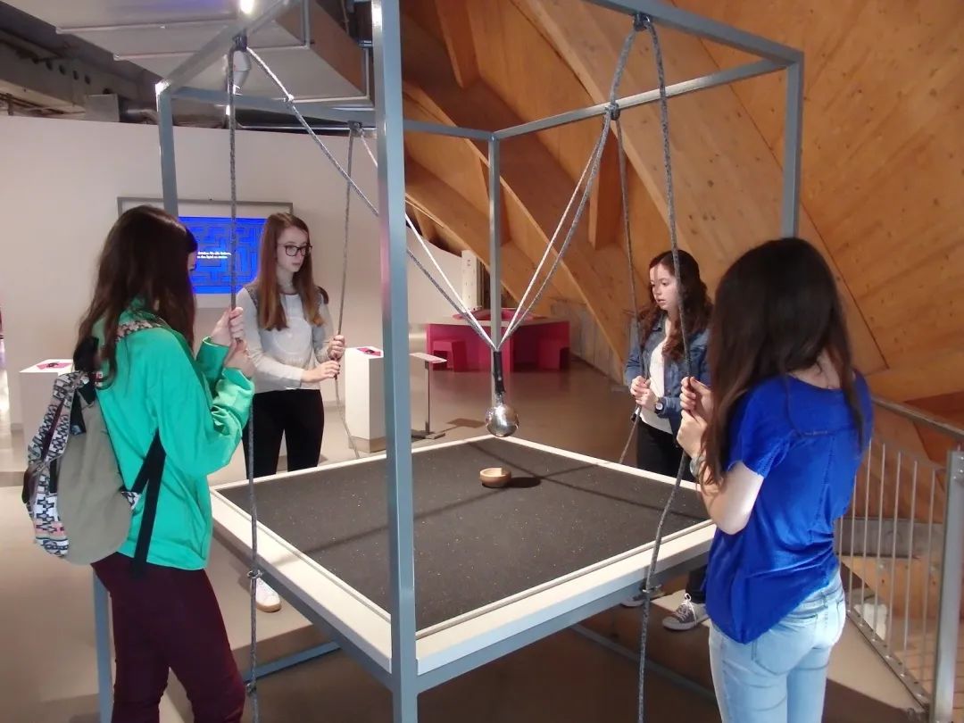 绔ヨ瘽閲岀殑绉戝,绔ヨ瘽閲岀殑瀹囧畽