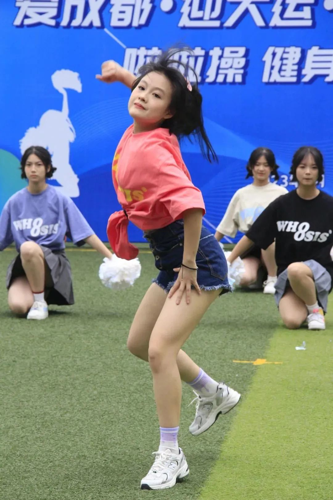 啦啦操燃爆比赛,成都花球啦啦操