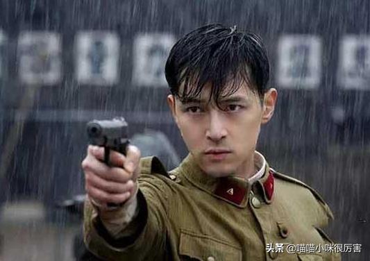 一眼万年的戏骨,一眼万年的男角色