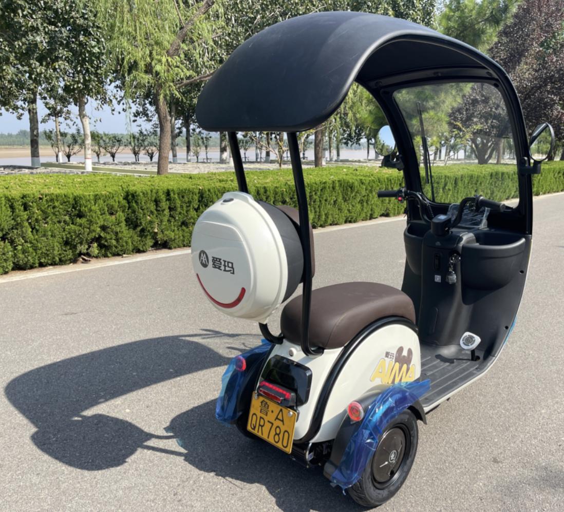 带蓬电动三轮车续航多少公里,电动三轮车小型带雨棚