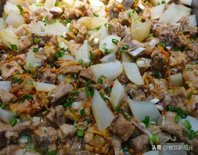 员工外包，不交五险，00后小伙入职西贝，吃完晚餐就提桶跑路了