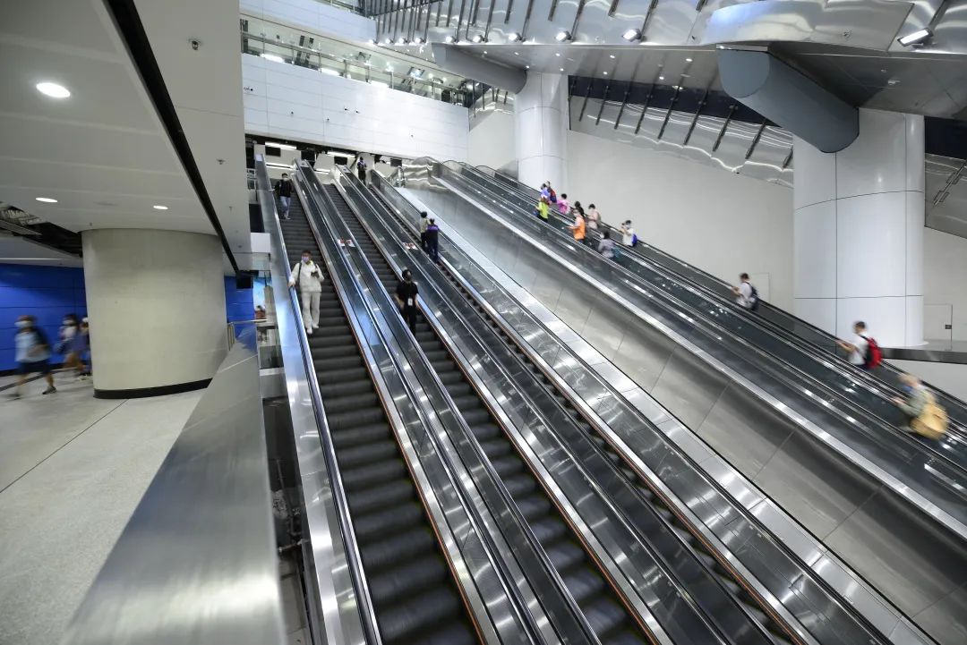 港铁港岛线全程,港铁东铁线过海段体验