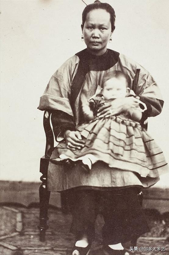 日军日记：*安妇慰**不服从管教，我很愤怒，用*刀刺**插入她的*体下**