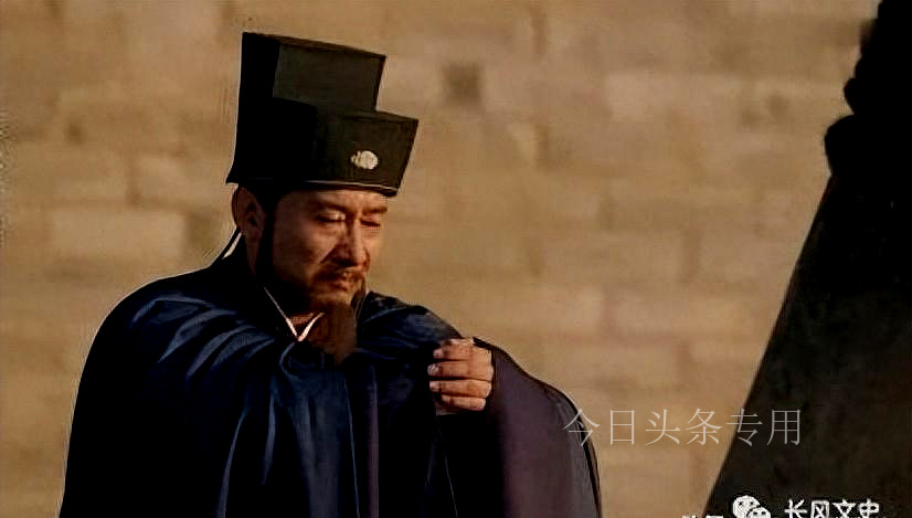 陷害苏轼,被钉在历史的耻辱柱上,却凭一首《虞美人》惊艳千年