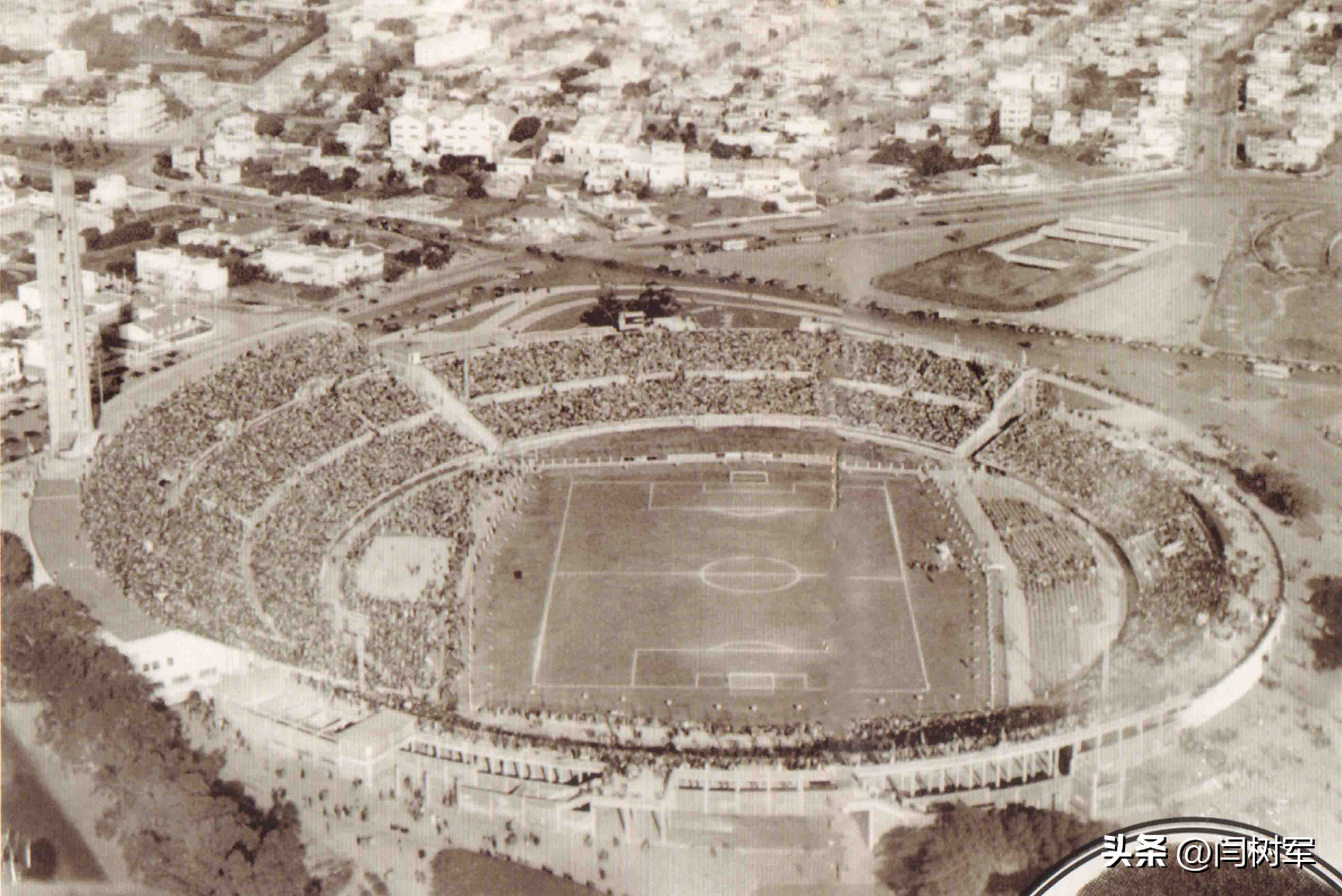 复盘历史，重温醉里挑灯看剑，女神杯首现乌拉圭；裁判：黑衣黑裤