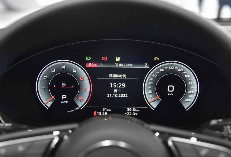 奔驰c宝马3系和奥迪a4l对比哪个好,30万预算买宝马3系还是a4