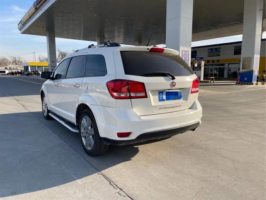 意大利人不会造大车。菲亚特飞越