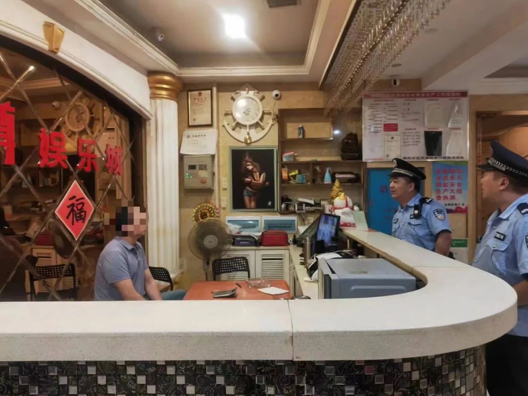 巡场派出所开展治安大清查行动,派出所开展行业场所清查大整治