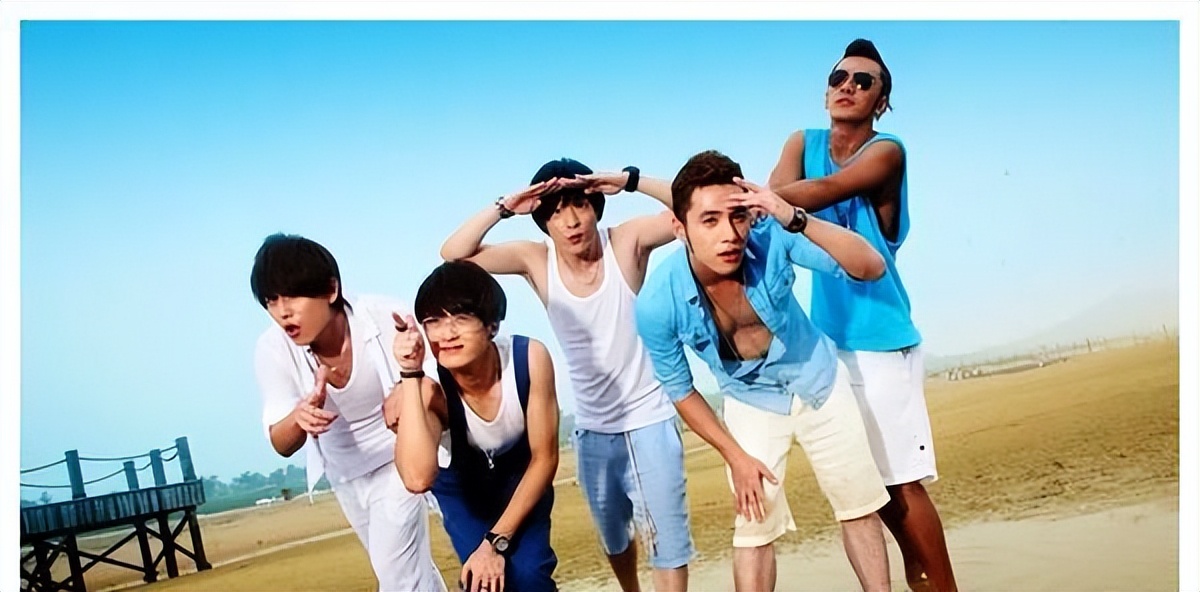 代言螺蛳粉的男星,卖螺蛳粉网红男扮女装好几个人