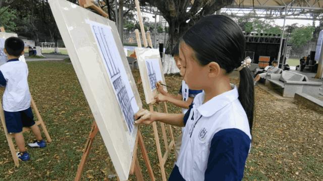 前方高能谁演的,前方高能校园歌手演唱瞬间