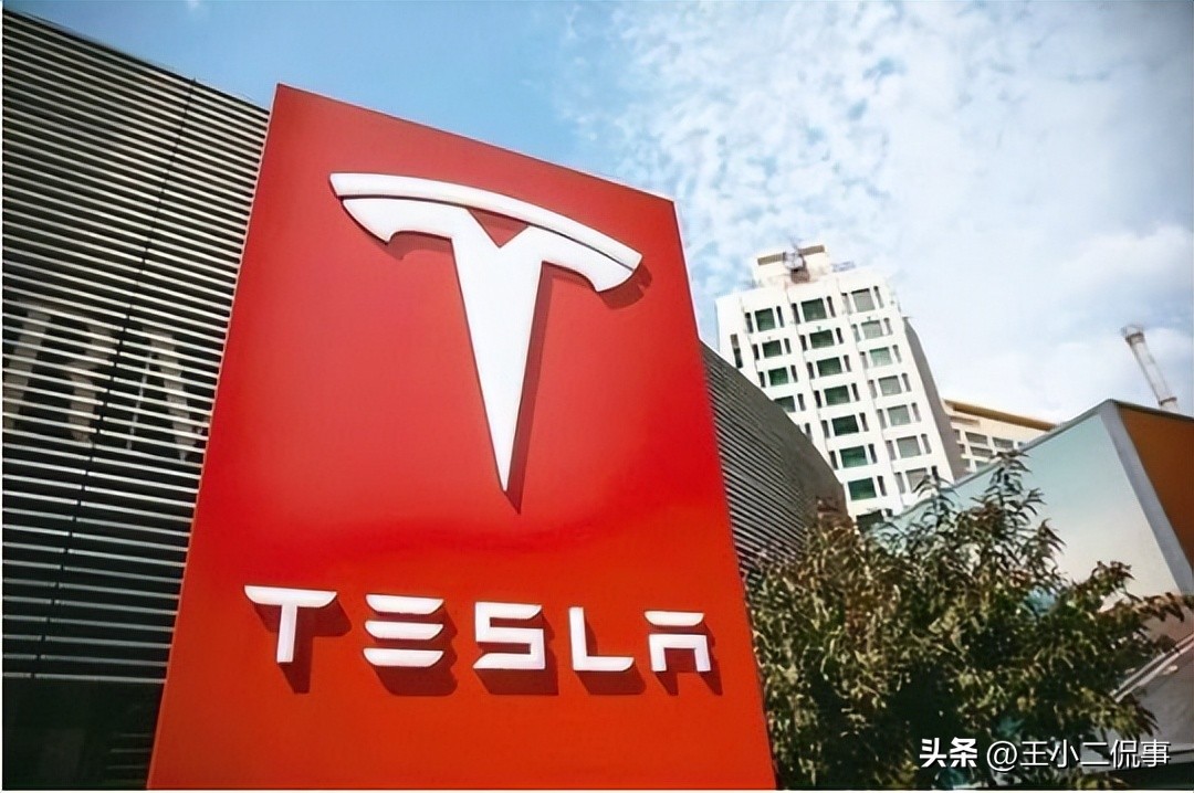 埃隆马斯克让多少创业者感动视频,科技狂人埃隆马斯克是神还是疯子