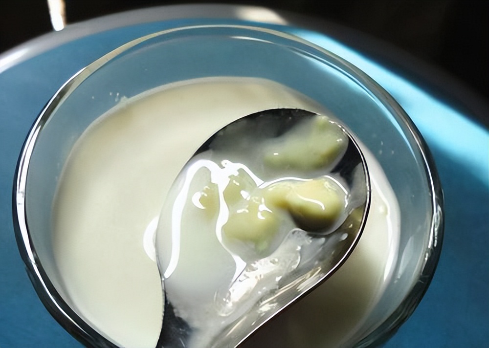 冲奶粉的误区新手爸妈中招了没,泡奶粉的正确方法是什么