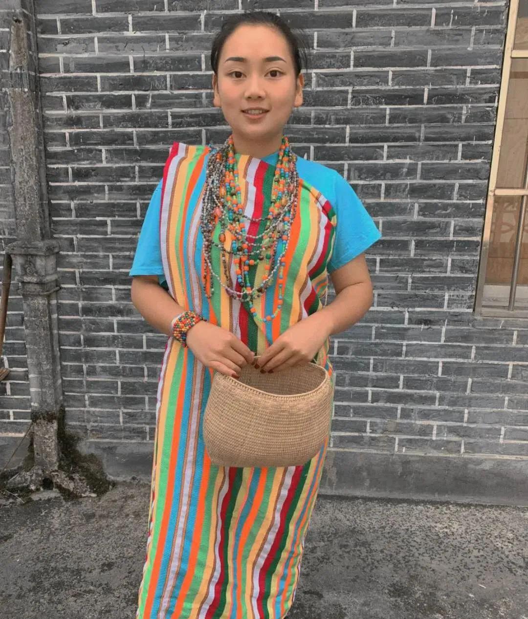 五十六个民族服饰排行榜,中华五十六个民族服饰大合集